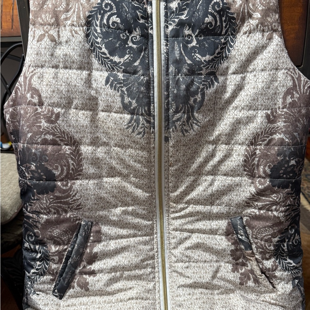 Hannah Women's Quilted Vest - Black and Brown